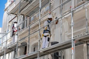Échafaudage à votre disposition : votre solution spécialisée à Nice echafaudage location